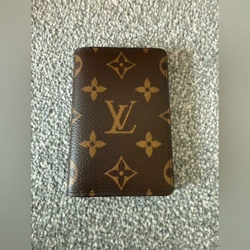 Louis Vuitton Pocket Organizer